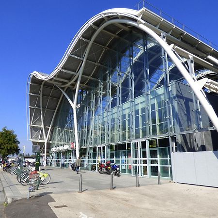 37M2 Lumineux Face Gare Sncf, Wifi Et Cafe Et The Offerts Apartment Orléans Exterior foto